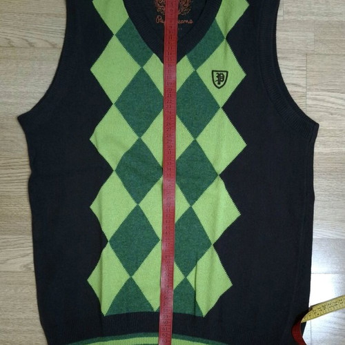 Pepe Jeans sleeveless sweater like new, brown with green pattern, size M