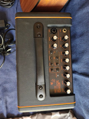 Guitar, speaker, microphone set with cables
