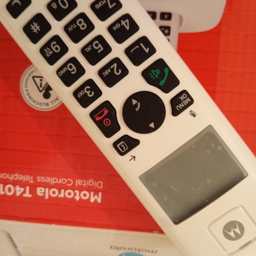 Motorola T401+ cordless phone white