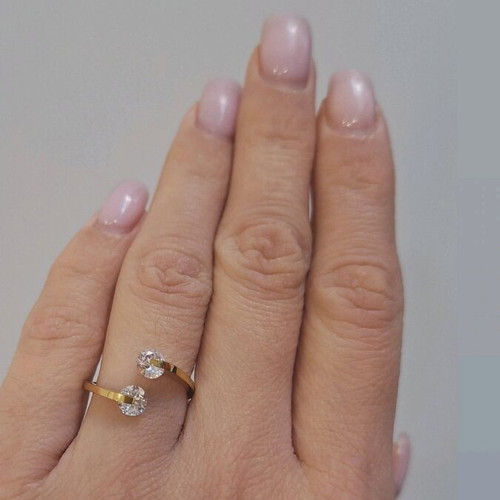 Stainless steel ring new with zircon gold color