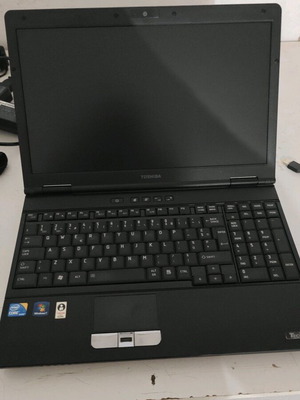 Toshiba Tecra A11-114 μεταχειρισμένο για ανταλλακτικά χωρίς δίσκο και μπαταρία