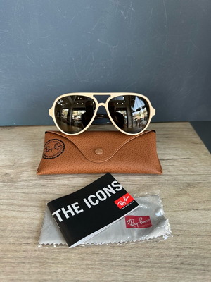 Γυαλιά ηλίου Ray Ban καινούργια με μπεζ σκελετό και καφέ φακό
