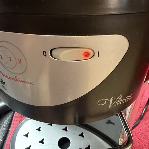 Espresso coffee machine Izzy Moulinex like new
