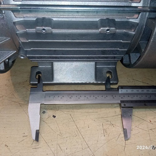 Three-phase motors new, 0.5 Hp with brake and 0.25 Hp without brake