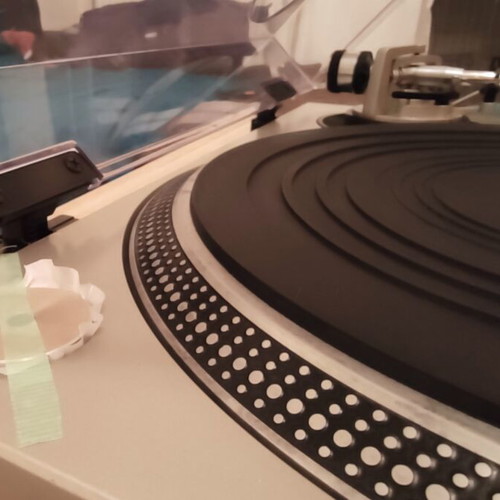 Tehnics SL-1200mkll turntable like new
