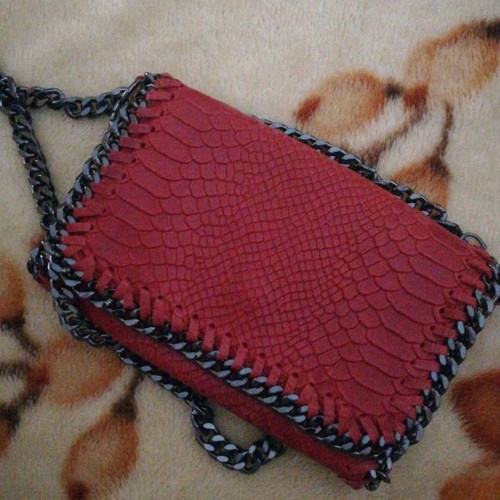 Leather crossbody bag new, with removable chain