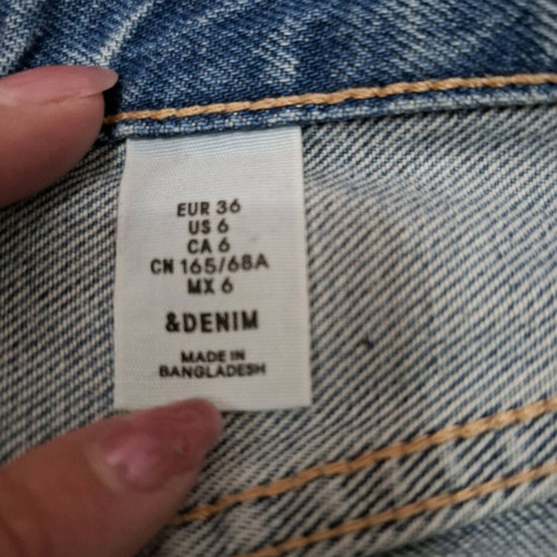Denim skirt like new, classic jean skirt size S
