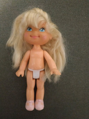 Cherry Muffin doll used Matell 1988