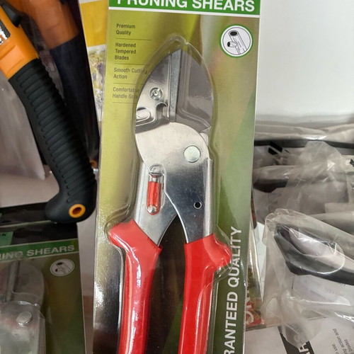 Pruning shears new