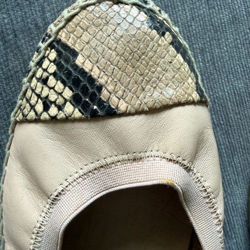 Ras pink leather ballet flats used with snake cap toe size 40