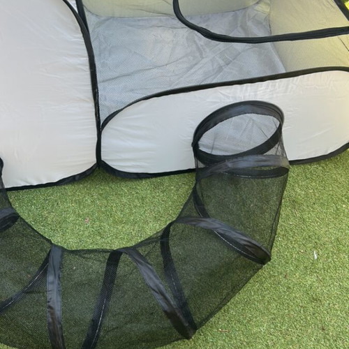 Large tunnel play tent for cats and small dogs
