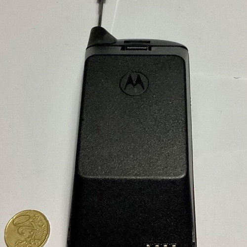 Motorola 6200 Flore used, blue, the “brick” phone