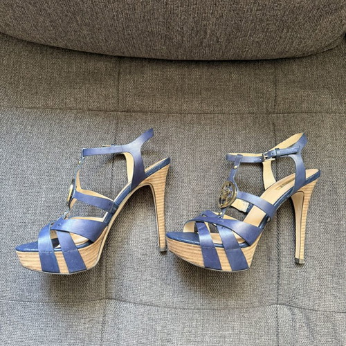 Guess women's leather high heels like new, size 39.5, blue