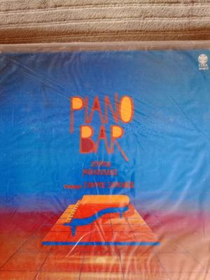 Vinyl records like new, two discs with instrumental music