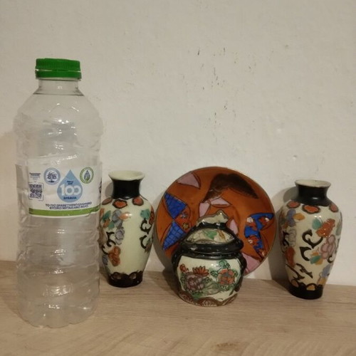 Satsuma miniature set like new, 4 pieces