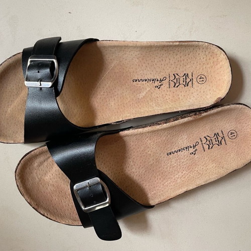 Sandals size 41 new, ideal for all occasions
