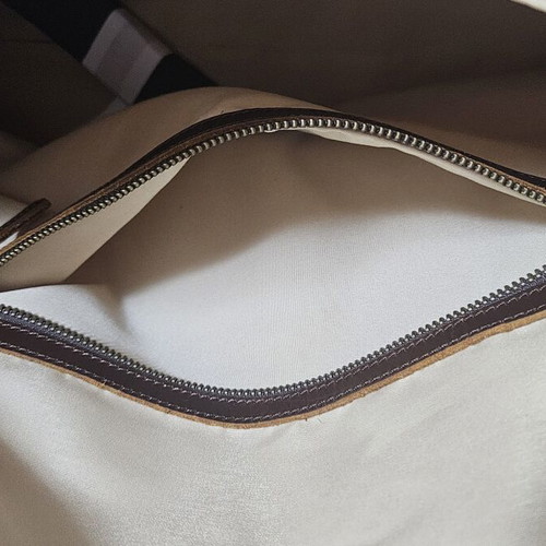 Jameson travel bag like new, green, with two compartments and strap