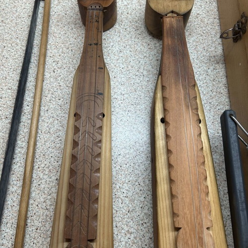 Pontian lyres used, set of 2 with bow and case