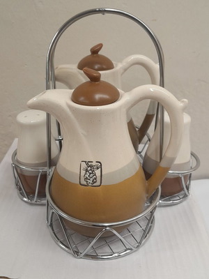 Porcelain oil and vinegar set with metal stand new