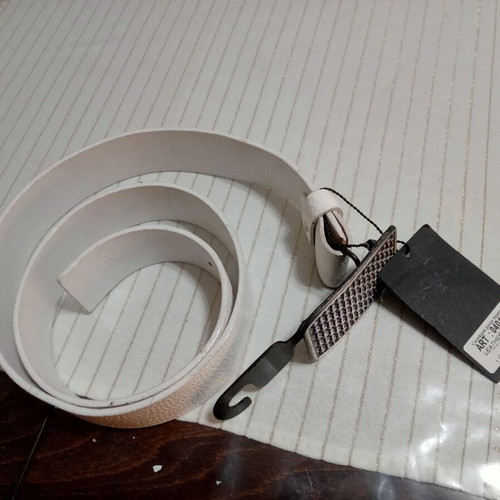 Women's white embossed leather belt new, size 90