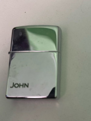 Zippo lighter like new, functional