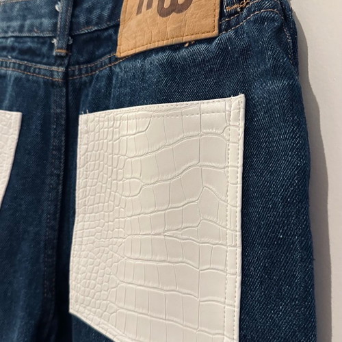 Mom Fit Jean Milkwhite καινούργιο, λευκά πούπουλα και δερματίνη