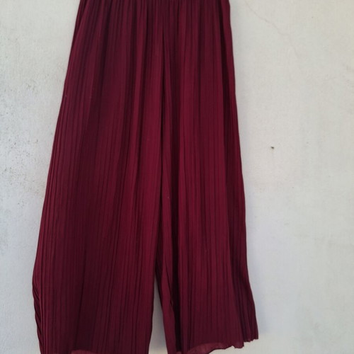 Women's Airy Pants used, one size, red