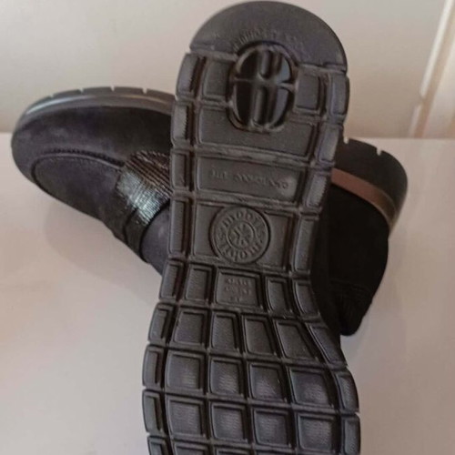 Mephisto ballet shoes size 38 like new, black