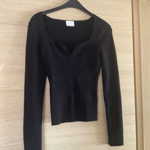 H&M Black Elastic Blouse with Beautiful Neckline New