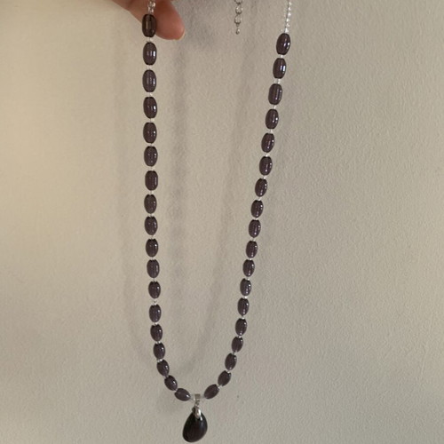 Amethyst necklace like new, 60 cm length, purple and silver