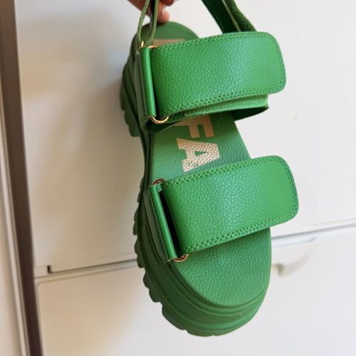 Buffalo platform sandals size 38 green like new