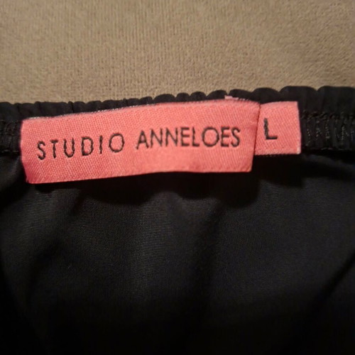 Black dress size M - L, very beautiful and cool