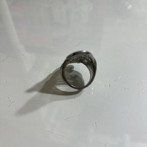 Silver ring like new, gray and silver