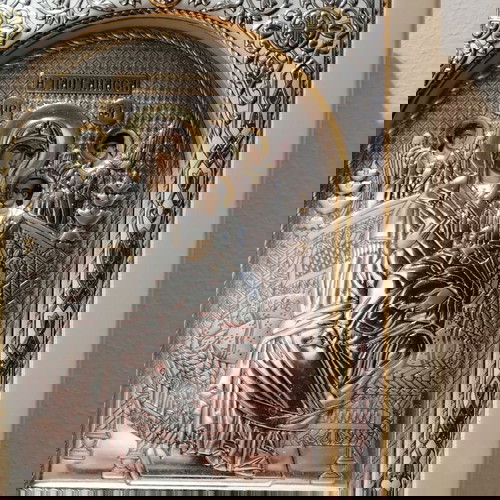 Επάργυρη εικόνα Παναγίας Παντάνασσας καινούργια με ξύλινη βάση