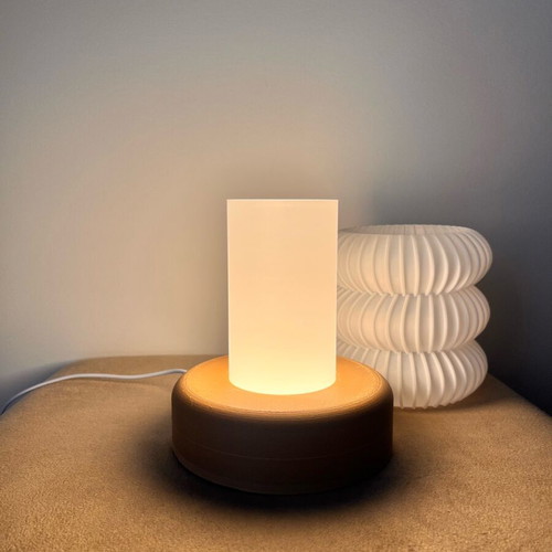 White lamp with USB cable made to order