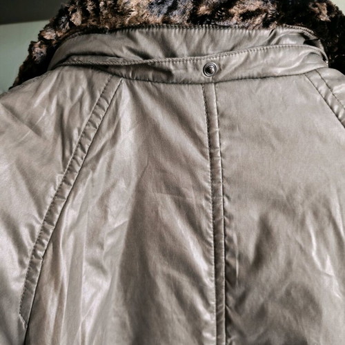 Long women's coat used, olive, size L