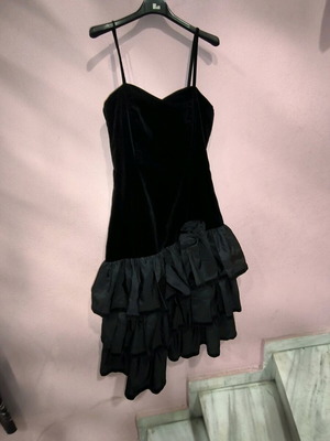 Vintage theatrical dress velvet and taffeta like new, black
