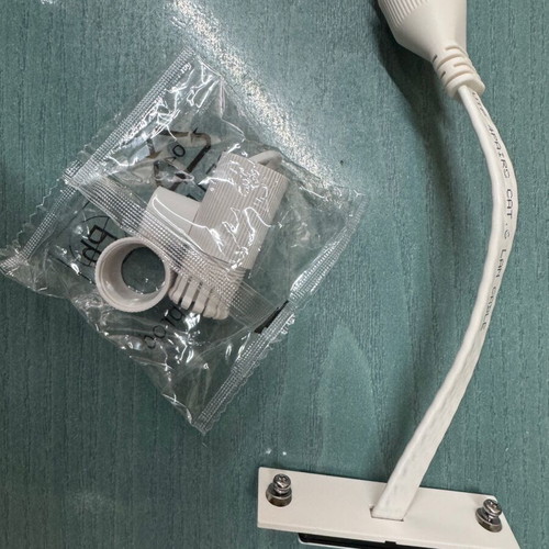 Network extension with sealing cap new