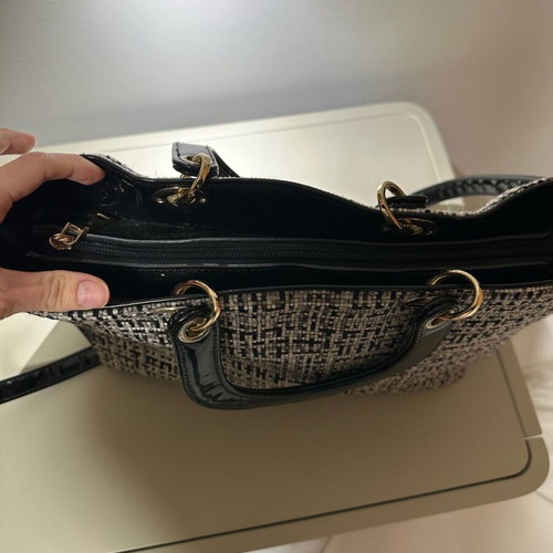 Fragola handbag like new, black and gray