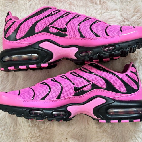 Nike Air Max Plus TN Black Pink new, size 44, athletic shoes