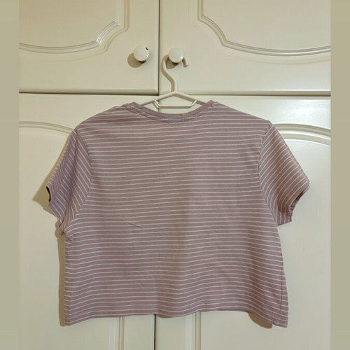 Lilac short striped t-shirt Stradivarius like new, size XS