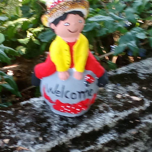 Figurines new, weather resistant
