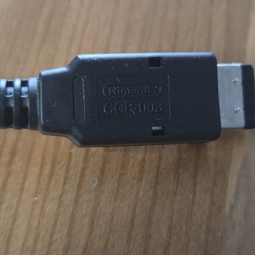 Nintendo Game Boy Link Cable CGB-003 like new