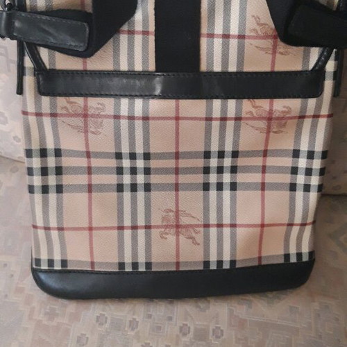 Burberry crossbody bag like new, canvas with leather details