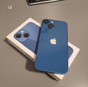 iPhone 13 mini