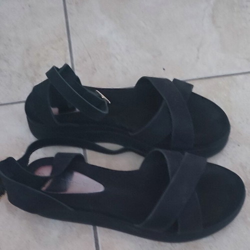 Flatforms Beatris leather size 40 like new, black