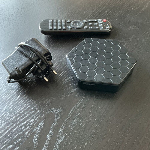 TV Box Android T95Z Plus like new, 4GB RAM, 32GB storage, 4K