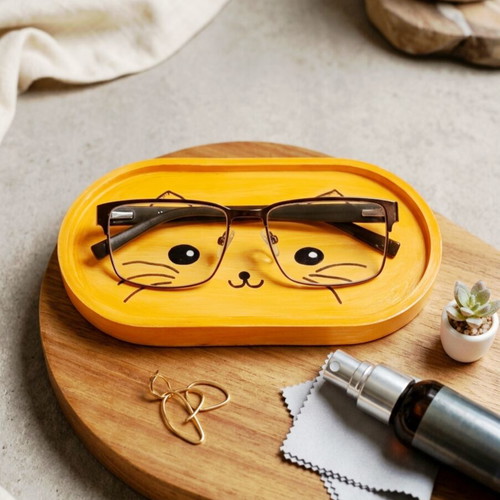 Handmade ceramic tray with cat design for glasses or jewelry