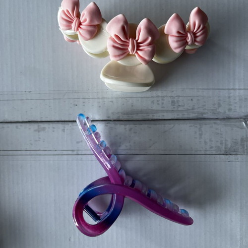 Hair Clips new, set