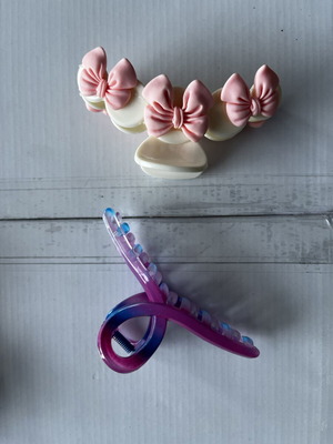 Hair Clips new, set